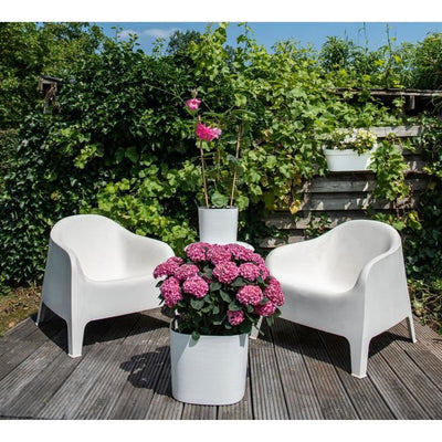 Vaso con riserva d'acqua - GARDEN ID Respect - Bianco 25 x 25 cm - 100% rifiuti domestici - 100% riciclabile - Superficie strutturata