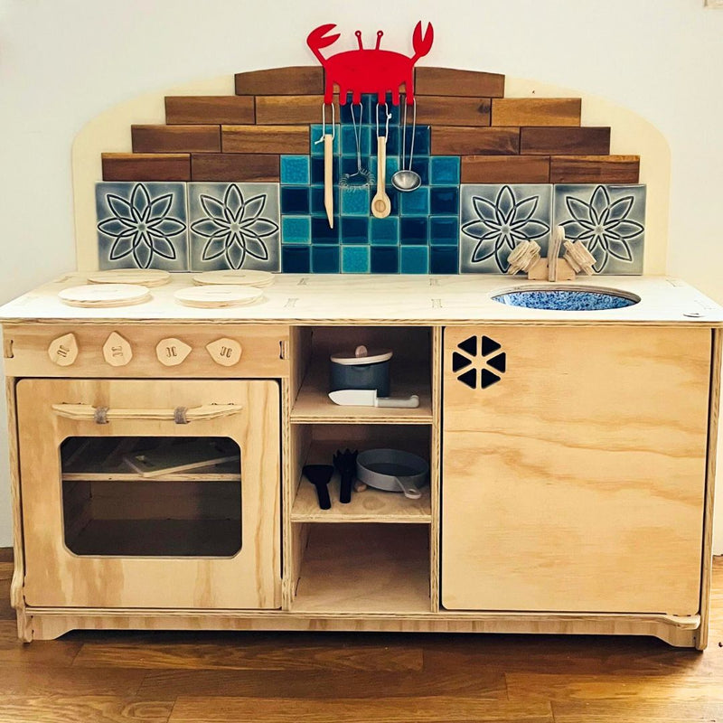 Cucina Montessori in legno per bambini