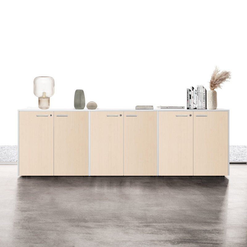 Contenitore ufficio con struttura colore grigio e ante battenti in melaminico cm. 270x43x87h